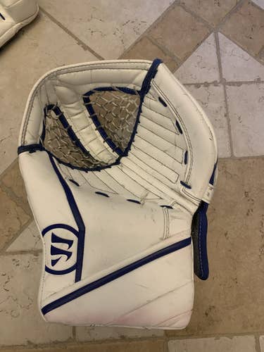 Blue Intermediate Used Warrior Regular Ritual GT Glove and Blocker