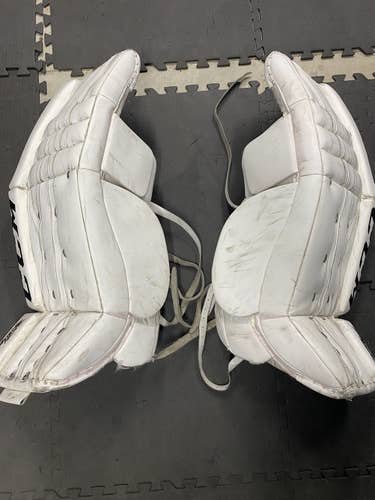 White Senior 33" CCM  Extreme Flex 860 Goalie Leg Pads