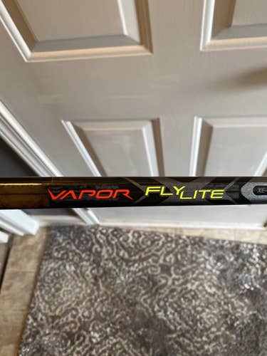Senior Left Hand Vapor FlyLite Hockey Stick