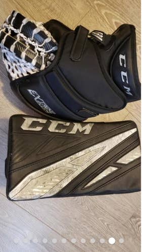 Black Senior Used CCM Regular Extreme Flex 4 Pro Stock