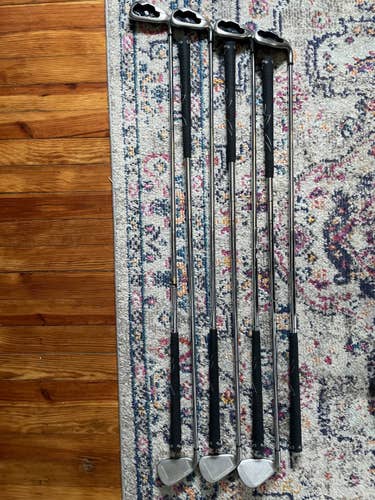 Men's Right Handed Regular Flex Steel Shaft X-18 Iron Set