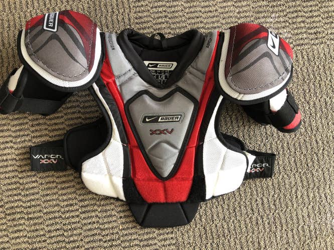 Used Junior Large Bauer Nike Bauer Vapor XXV Shoulder Pads