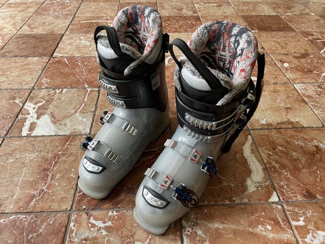 Used Kid's Nordica Ski Boots