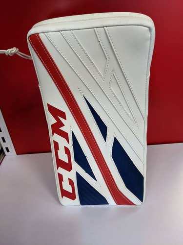 Intermediate CCM EFlex 4.9 Blocker Montreal brand new