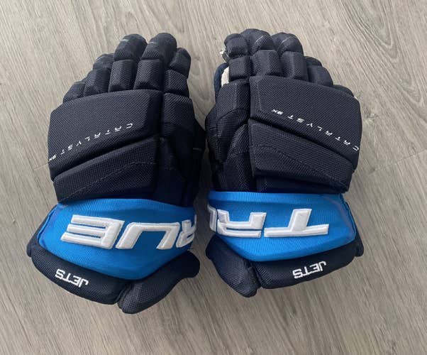 True Catalyst 9X Gloves 13” Jets Brand New