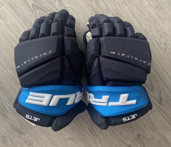 True Catalyst 9X Gloves 13.5” Jets Pro Stock