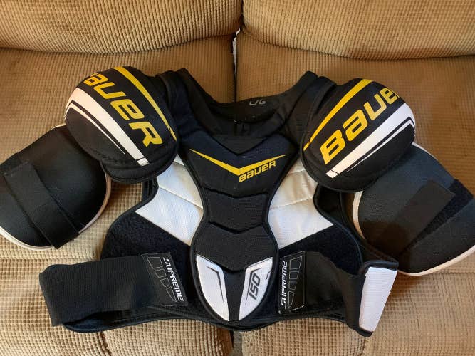 Senior Large Bauer Supreme 150 Shoulder Pads