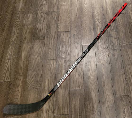 New RH PRO STOCK Bauer Vapor Flylite  - 77 Flex P88M