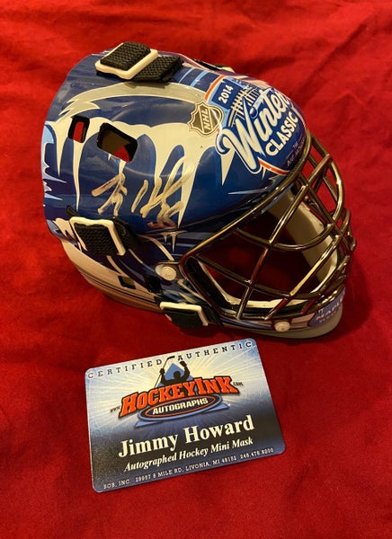 2014 TORONTO MAPLE LEAFS TEAM SIGNED WINTER CLASSIC LICENSED