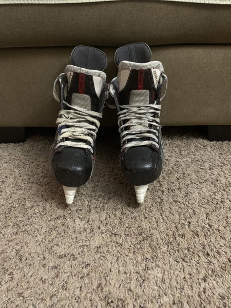 Senior Bauer Regular Width Size 8.5 Vapor X60 Hockey Skates