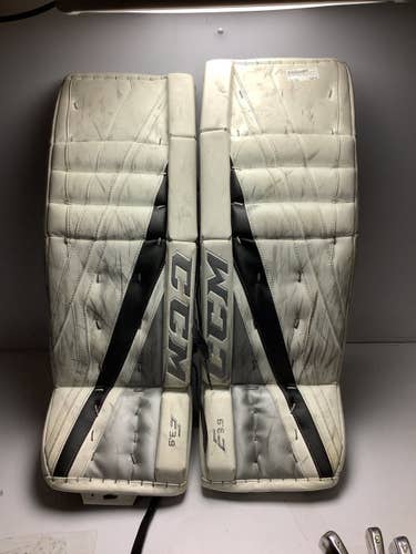 Used Ccm Extreme Flex E3.9 Ice Hockey Goalie Leg Pads