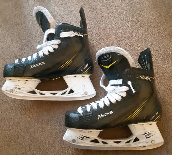 Senior Used CCM Tacks 4052 Hockey Skates Regular Width Size 8