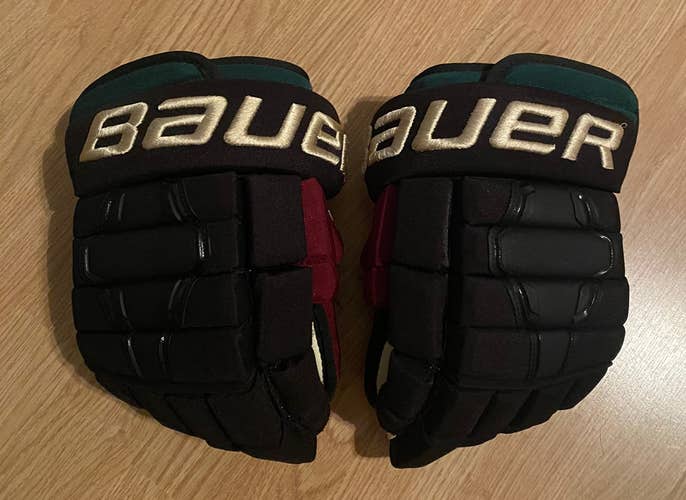 Pro stock Arizona Coyotes Kachina Bauer nexus 2n pro gloves 13” KELLER