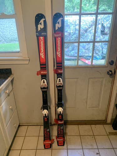 Used Very GOOD EUROPE NORDICA 165