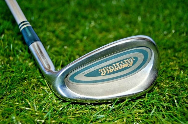 Cleveland	Emerald Collection	Sandwedge	Right Handed	34.25"	Graphite	Womens	New G