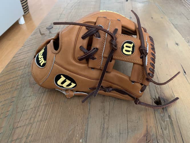 Brown New Infield 11.5" DP15 A2000 Baseball Glove