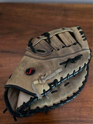 Spalding First Baseman Mitt