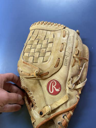 Used Right Hand Throw 12.5" Baseball Glove