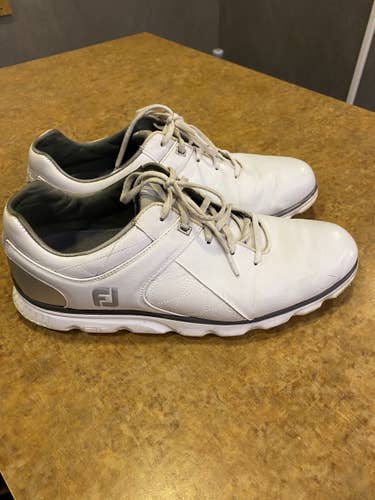 Men's Size 11 Footjoy Sport SL Golf Shoes