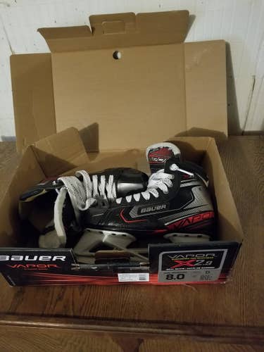 Bauer Vapor X2.9 Hockey Goalie Skates Regular Width Size 8 with step steel