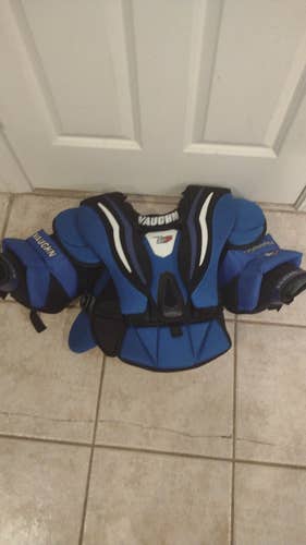 Junior Used Medium Vaughn Velocity V7 Goalie Chest Protector