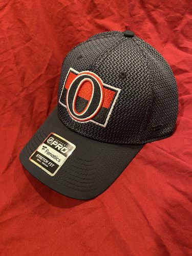 NHL Ottawa Senators Fanatics Authentic Pro Stretch Fit Hat Size Small-Medium * NEW NWT