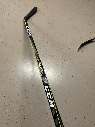 New Ccm super tacks 2.0 Rh p28 75 flex