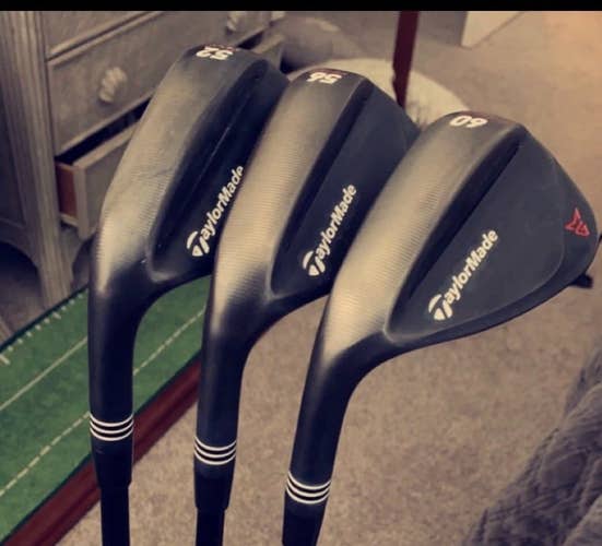 Taylormade MG 2 Blacked out LH Wedge set (52,56&60)