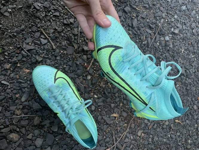 Green Used Men's Size 9.0 (Women's 10) Nike Vapor Cleats