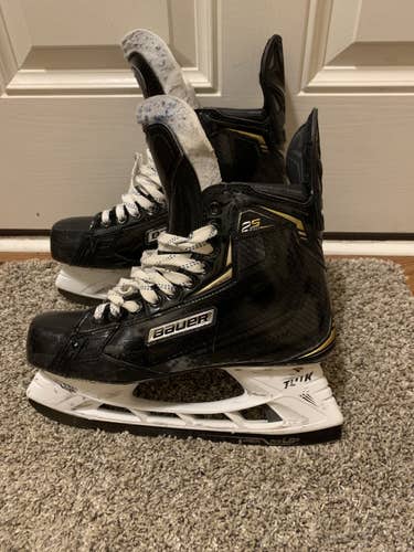 Senior Bauer  Pro Stock Size 10.5 Supreme 2S Pro Hockey Skates