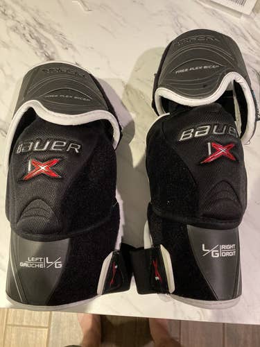 Used Large Bauer  Vapor 1X Elbow Pads