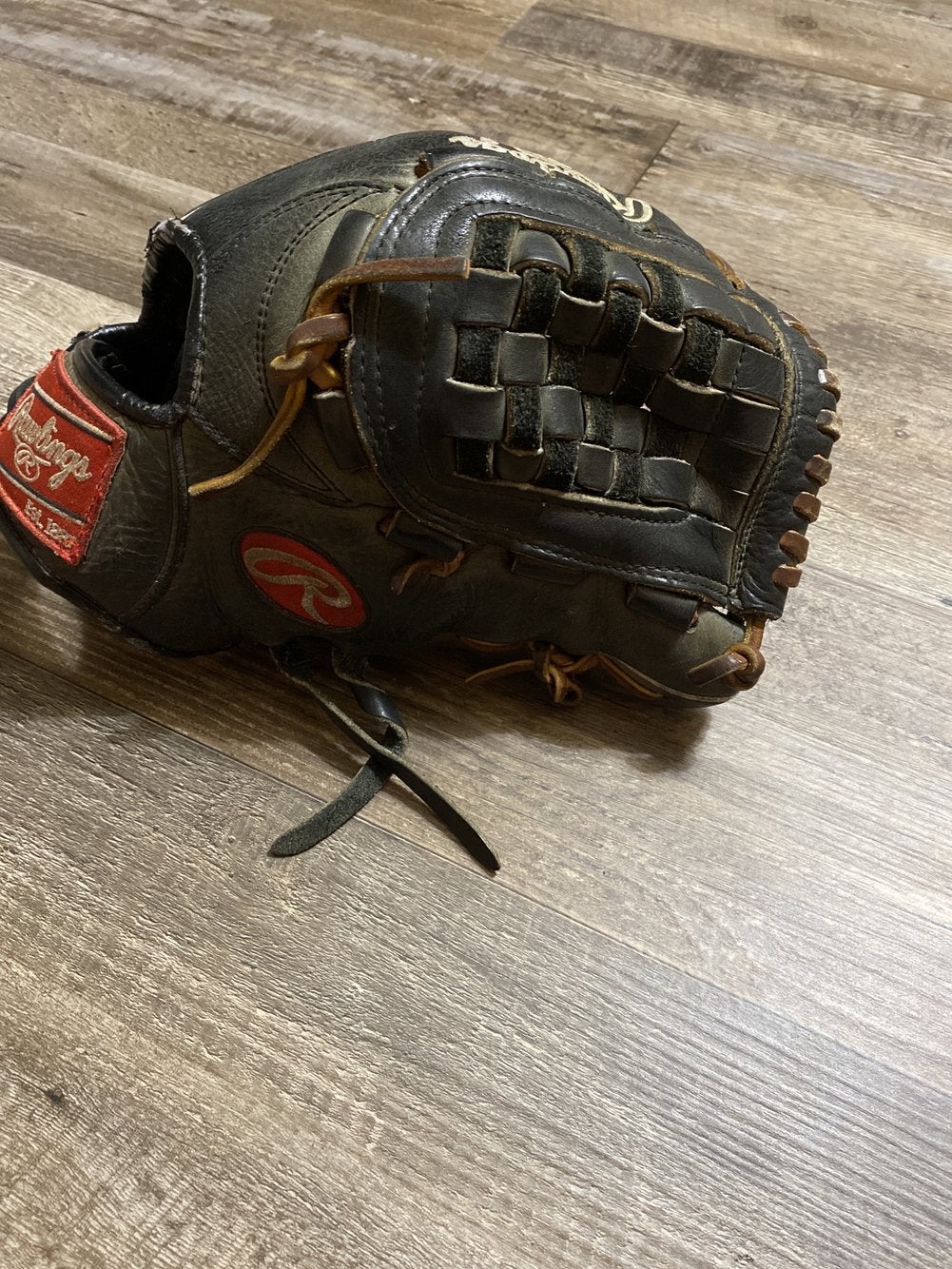 Rawlings Rubber Baseball Gloves Derek Jeter Model