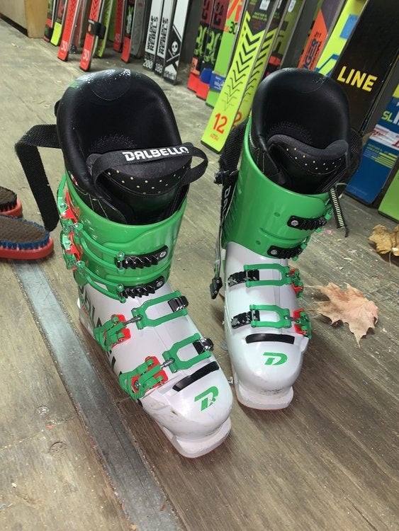 volkl ski boots