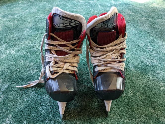 Junior Used Bauer Vapor X2.7 Hockey Goalie Skates Regular Width Size 4