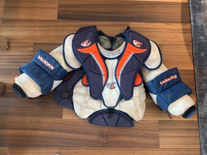 Vaughn V3 7500 Hockey Goalie Chest Protector - Sr M