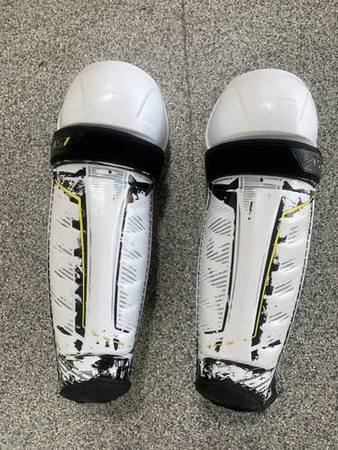 CCM Super Tacks AS1 Shin pads