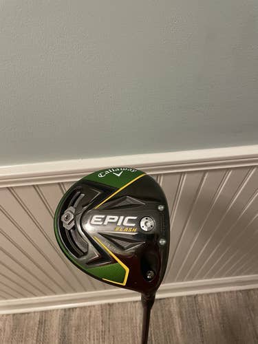 Men's Right Handed Regular Flex 10.5 Loft Epic Flash Sub Zero Driver