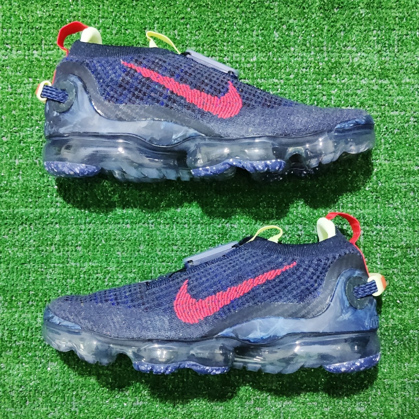 vapormax obsidian siren red
