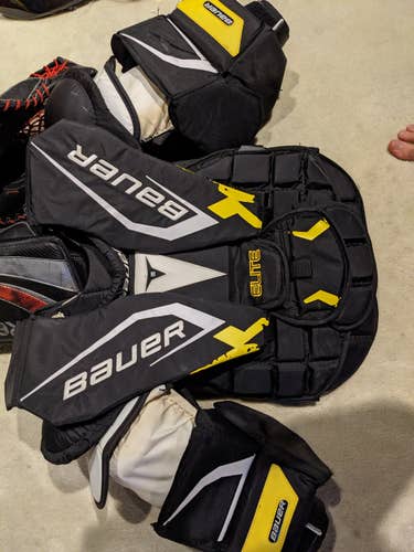 Senior Used Small Bauer Elite Goalie Chest Protector