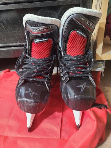 Senior Used Bauer Vapor 1X Goalie Skates Regular Width Size 7
