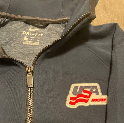 Nike USA Hockey Team issued jacket Men’s Small