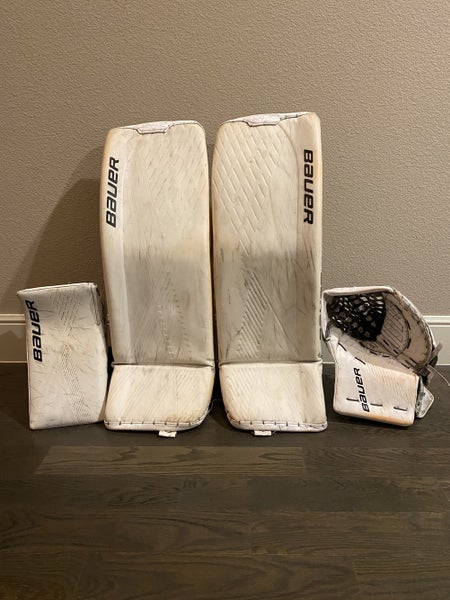 Used Bauer Regular Pro Stock Ultrasonic Goalie Full Set Pads Are Size Senior Medium