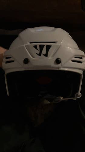 White Used Medium Warrior Krown PX3 Helmet