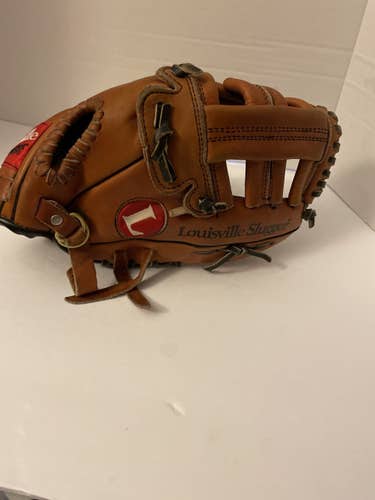 Brown High School/College Right Hand Throw 11.5" GTPX-19 Baseball Glove