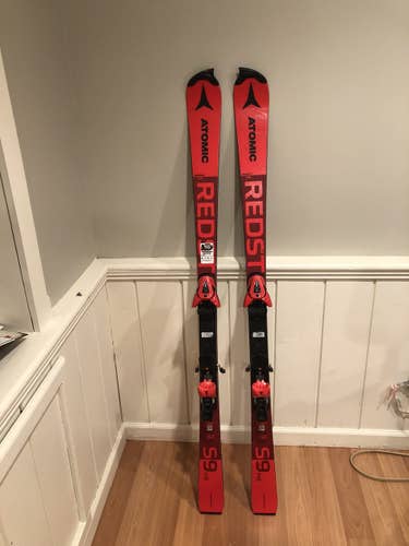 2021 Atomic 152 cm SL Skis