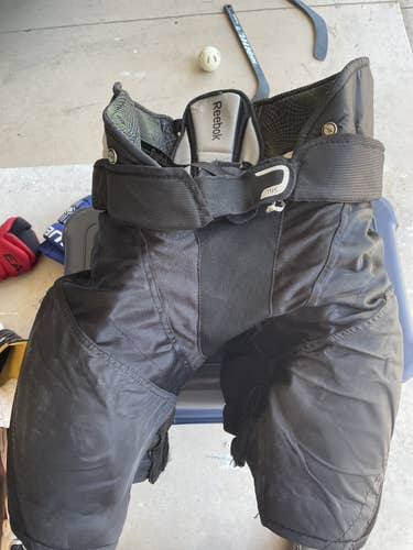 Black Senior XL Reebok Pro Stock 11K Hockey Pants