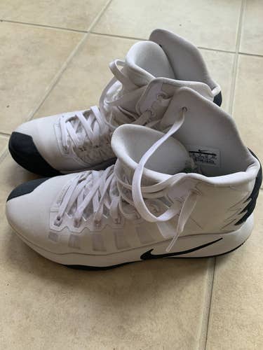 Nike Hyperdunks (Size 10)