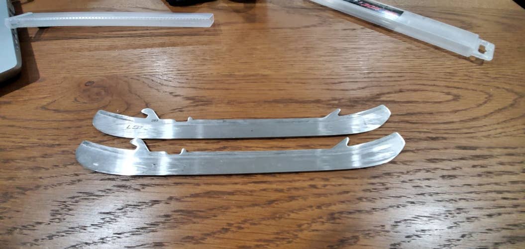 Used Bauer Tuuk LS Plus Power Profile 263 mm