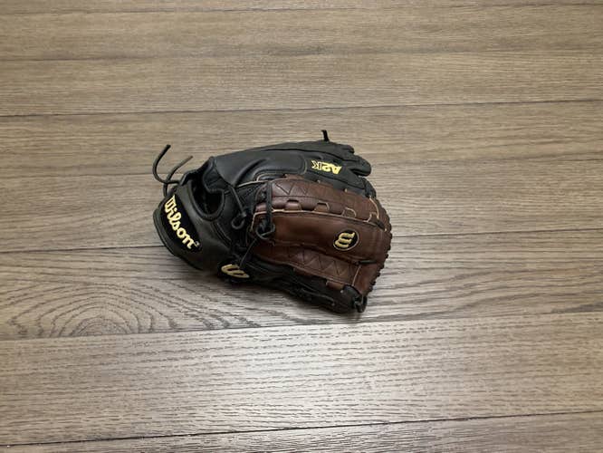 Wilson A2K 33 11.75” Dual Hinge Web