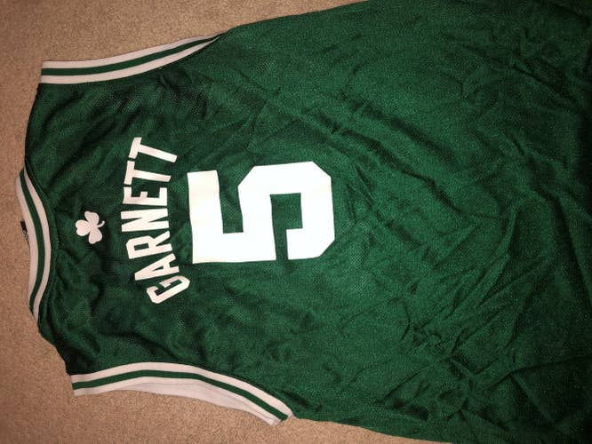 Kevin Garnett Vintage Celtics jersey